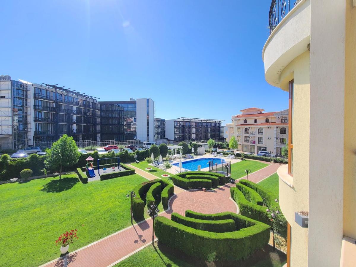 Royal Bay 2 Residence - Private Apartment - Bsr Свети Влас Екстериор снимка