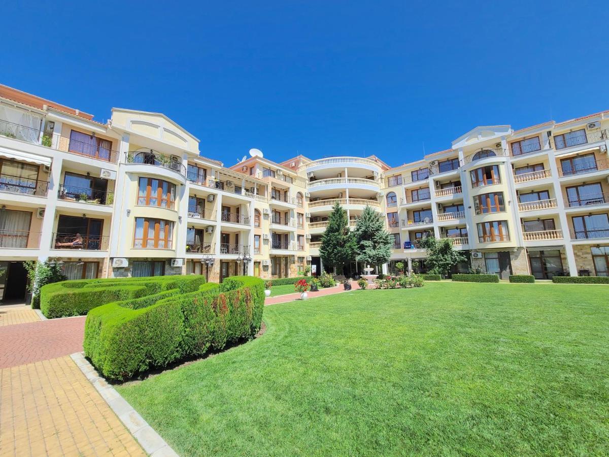 Royal Bay 2 Residence - Private Apartment - Bsr Свети Влас Екстериор снимка