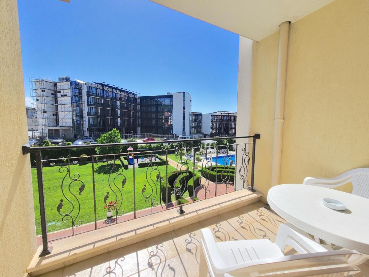 Royal Bay 2 Residence - Private Apartment - Bsr Свети Влас Екстериор снимка